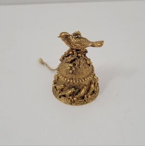 Lunt Silversmiths Pewter Chickadee Mini Bell Ornament In USA